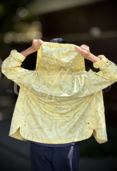 Вітровка натуральна коттонова ванільно-жовта з футуристичними літерами Sunshine