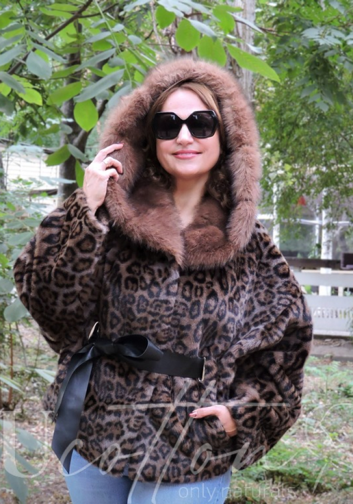 Елегантна жіноча шубка (напівшубок) з еконорки Гірська Пума