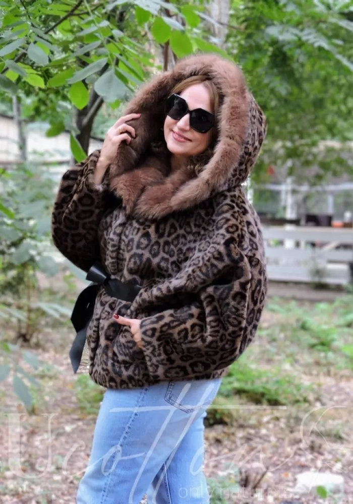 Елегантна жіноча шубка (напівшубок) з еконорки Гірська Пума