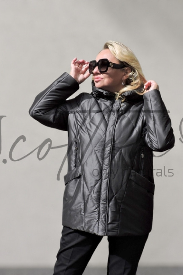 Куртка жіноча демісезонна чорна (Агат)