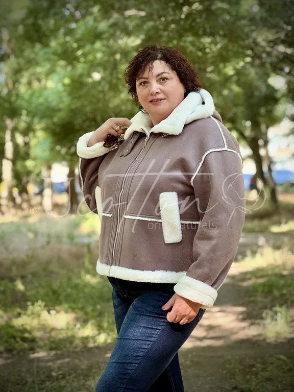 Дублянка жіноча графітова з білим хутром еконорки 279