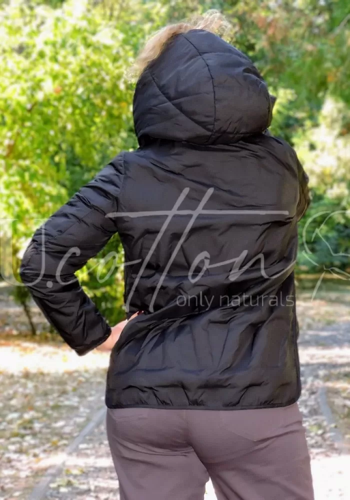 Демісезонна жіноча куртка напівманто Чорне Жабо (Жатка) 2841