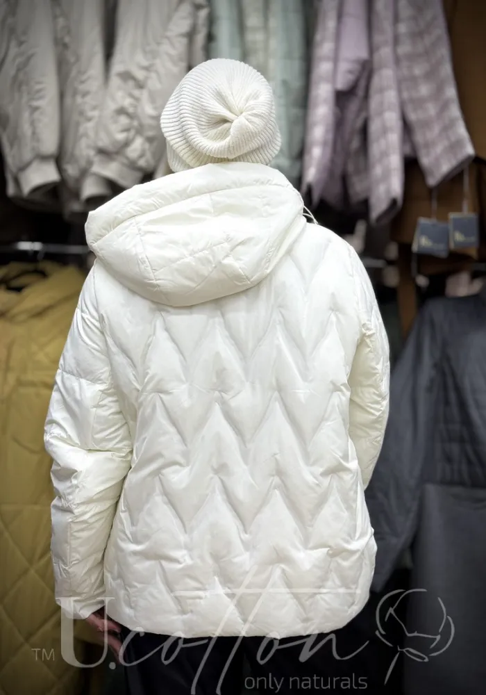 Жіноча куртка демісезонна Urban Bird 2908D Пташине Молоко