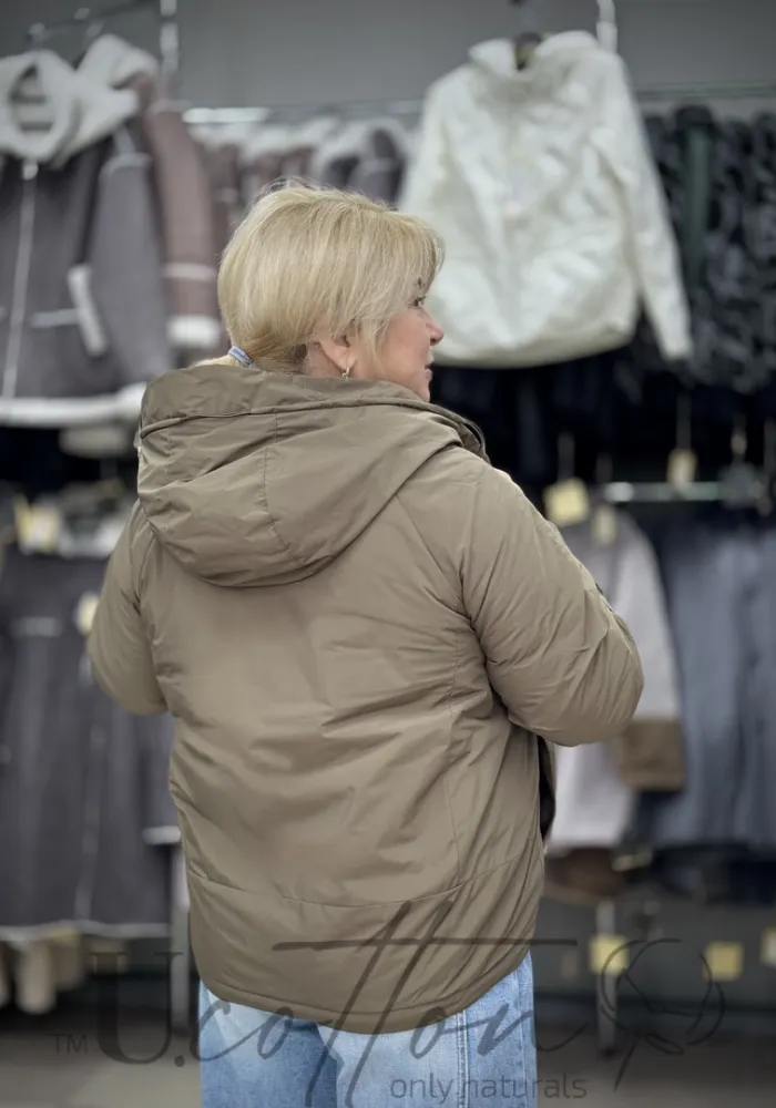 Демісезонна жіноча куртка з великими кишенями та капюшоном 2914 Шляхетний Хакі