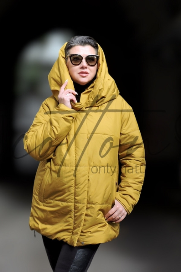 Куртка двостороння з капелюхом гірчичного кольору