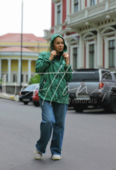 Вітровка жіноча коттонова шляхетно-зелена з малюнком Шпилька 705 Green Forest