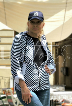 Вітровка жіноча (весняно-літня куртка) коттонова Морячка в біло-синіх кольорах