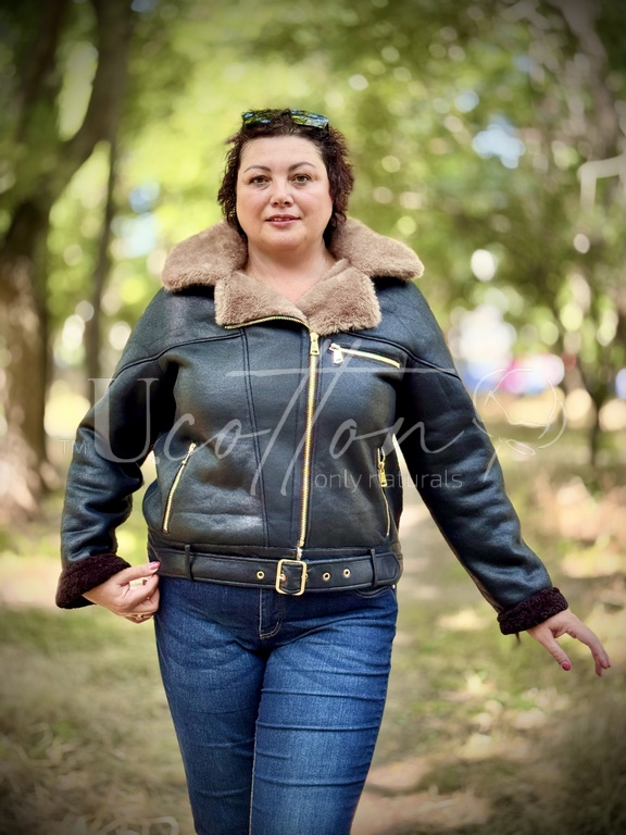 Жіноча дублянка (косуха, байкерка) зимова з сірою оксамитовою еконоркою 9068