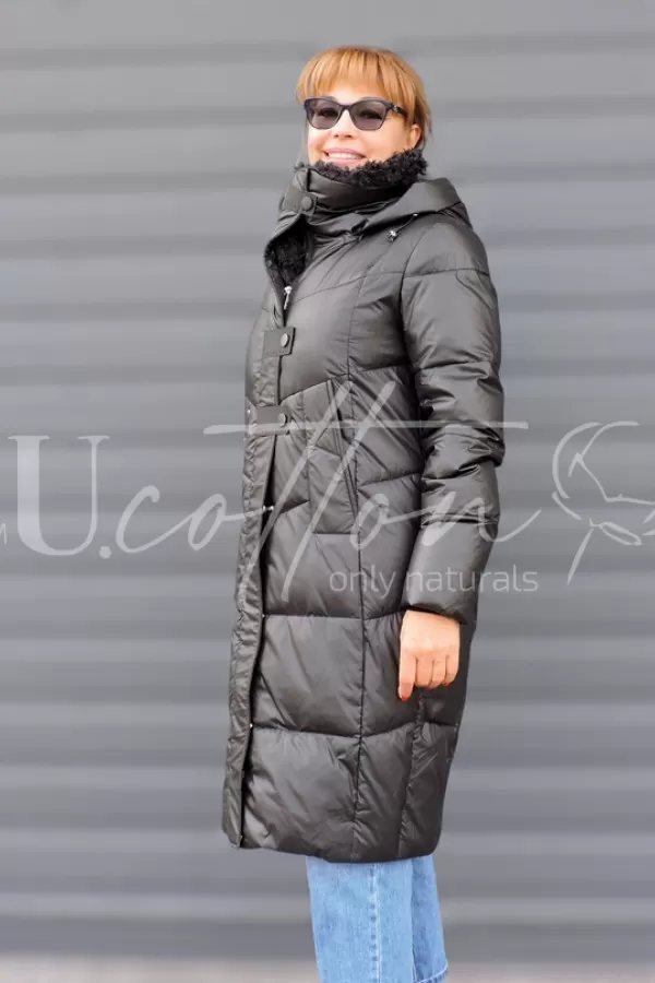 Пуховик чорний (подовжене пальто) з коміром з екохутра під овчину