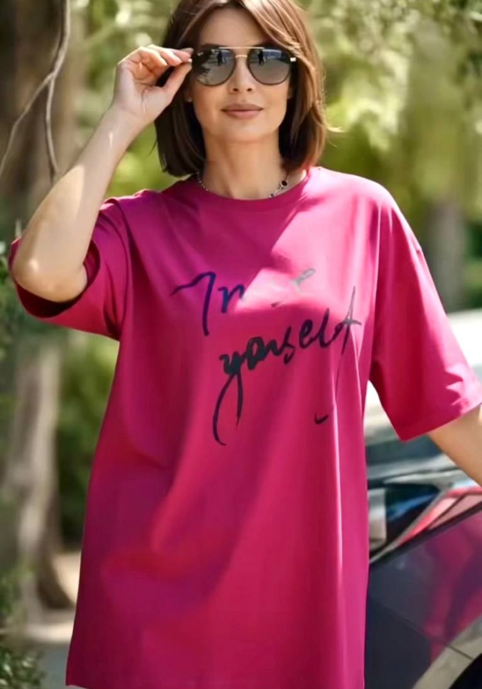 Oversize футболка, у яку закохуєшся з першого дотику 🤍